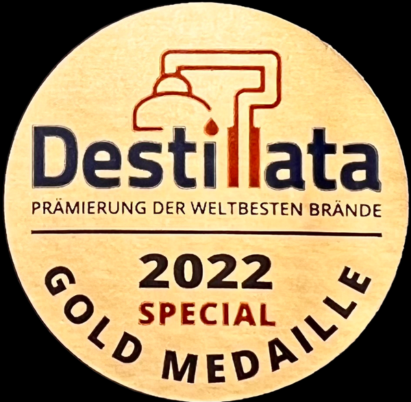 Bürgermeister Kräuterlikör ® (Gold bei der Destillata 2022) "Genieße die urtümliche Natur mit dem preisgekrönten Bürgermeister Kräuterlikör"